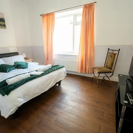 度假居 Spacious 5 Bedroom With 3 Bathroom With Parking By Rockman Residences
