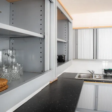 Spacious 5 Bedroom With 3 Bathroom With Parking By Rockman Residences *